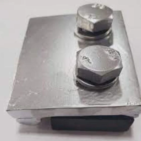 clamp-double-bolt-rail-2.webp