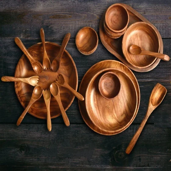 wooden-dinner-set-2.webp