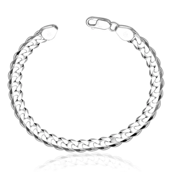 taraash-curb-bracelet-1.webp