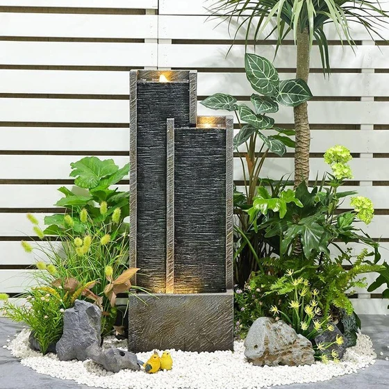 modern-outdoor-fountain-2.webp