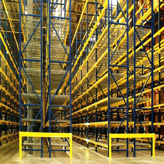 selective-pallet-racks-2.webp