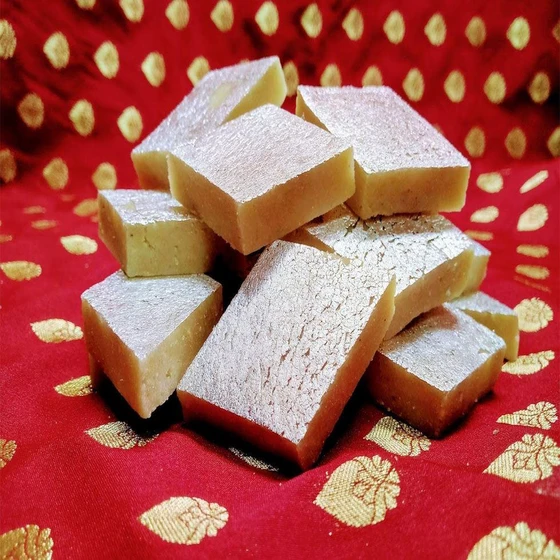 tasty-creamy-kaju-sweets-2.webp