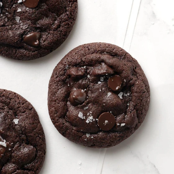 dark-chocolate-cookies-2.webp
