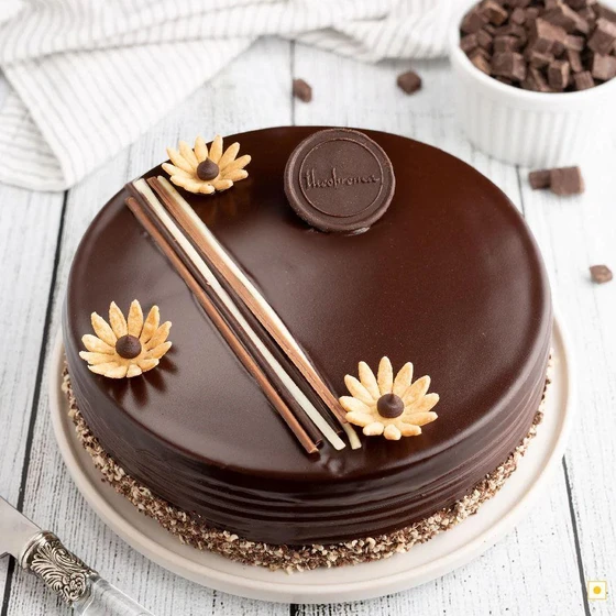 chocolate-truffle-cake-2.webp