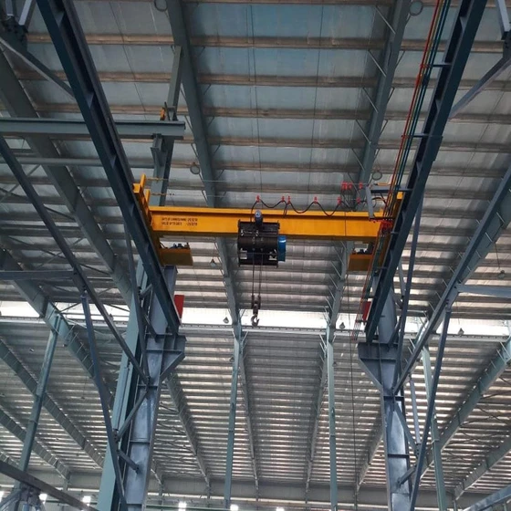 girder-eot-crane-2.webp