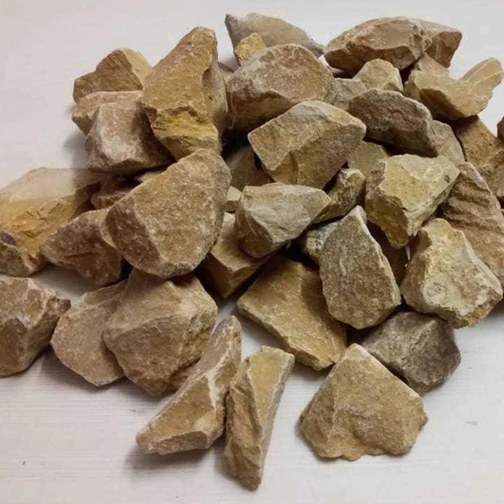 natural-quartz-lumps-stones-2.webp