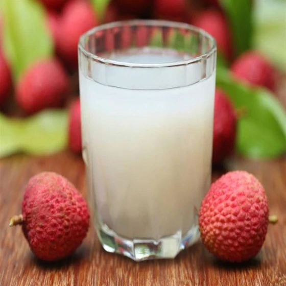 plupy-litchi-drink-2.webp