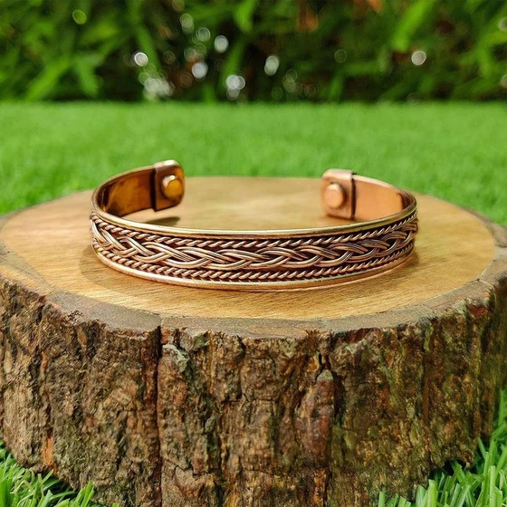 copper-cuff-bracelet-1.webp