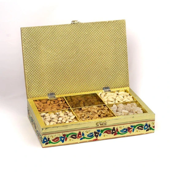 dry-fruit-royal-box-2.webp