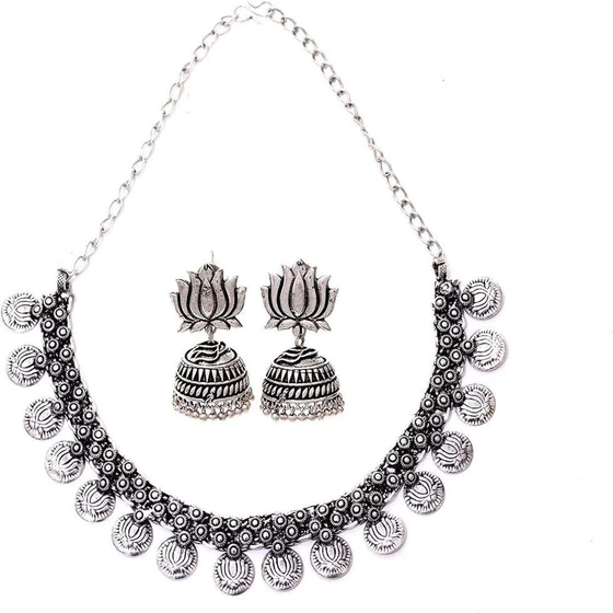 metal-necklace-set-2.webp