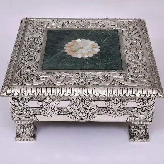 pooja-silver-chowki-2.webp