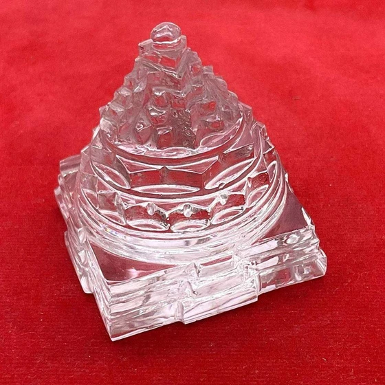 sphatik-sri-yantra-2.webp