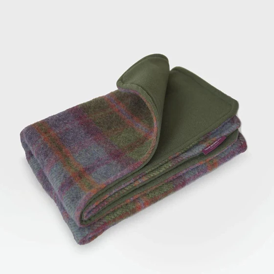 woolen-dog-blanket-2.webp