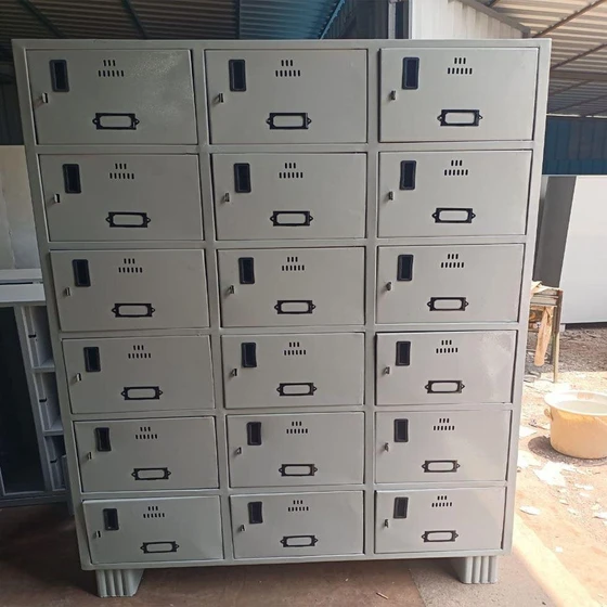 18-storage-lockers-2.webp
