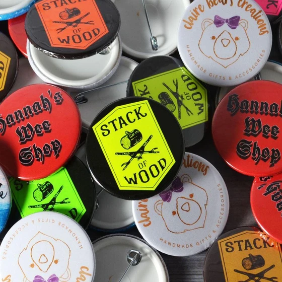 printed-plastic-badges-2.webp
