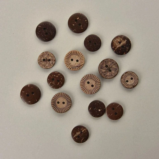 wood-coconut-buttons-2.webp