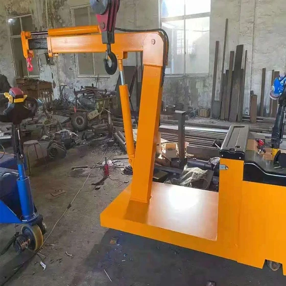 electric-floor-crane-2.webp