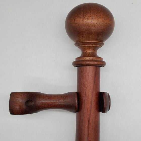 wood-curtain-rod-2.webp