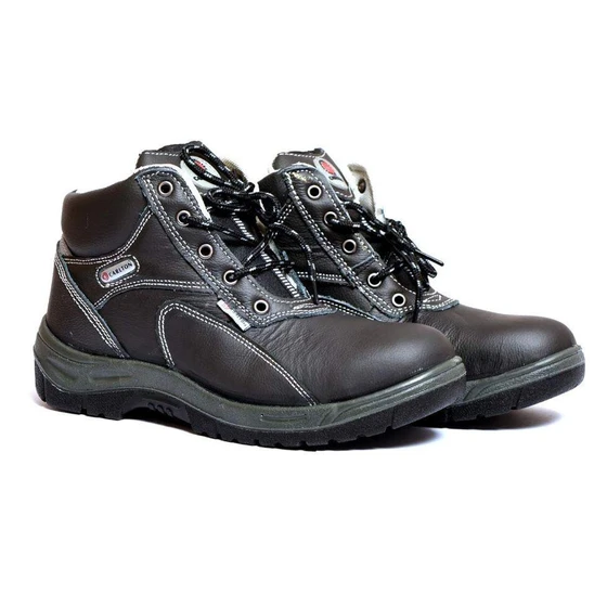 toe-safety-shoes-2.webp