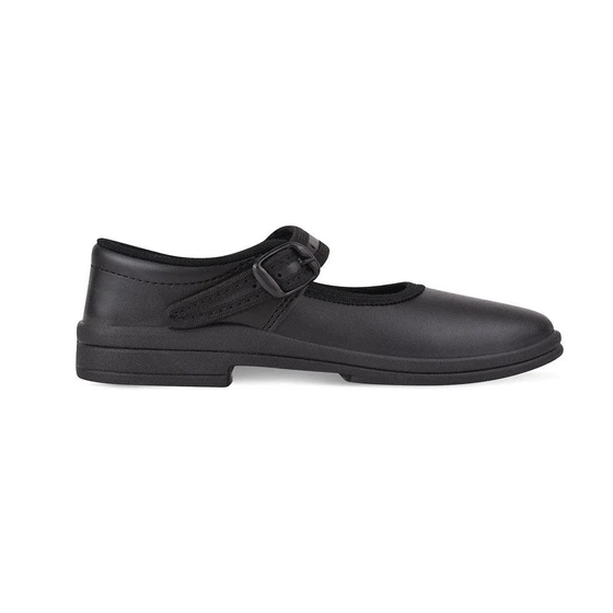style-school-shoes-2.webp