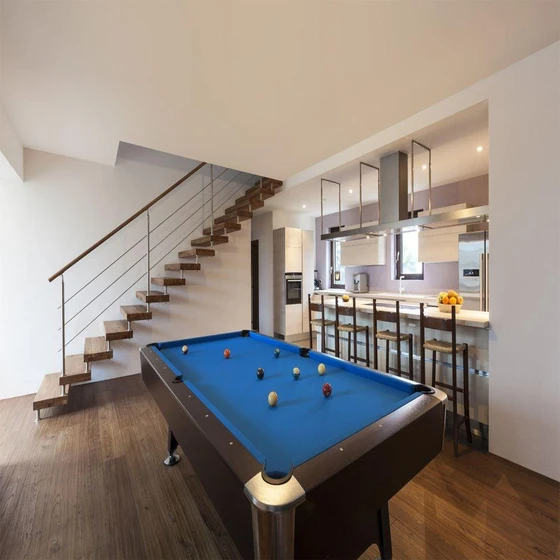 pool-stylish-table-2.webp