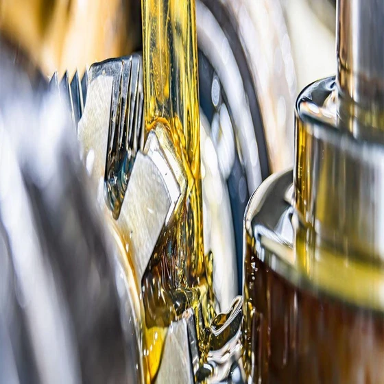 industrial-lubricants-2.webp