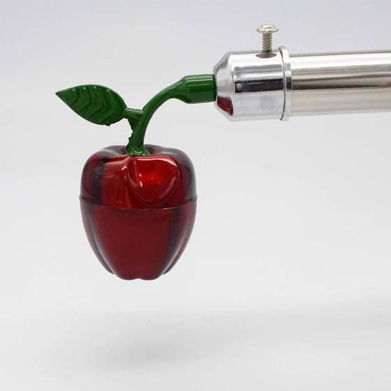 apple-curtain-brackets-2.webp