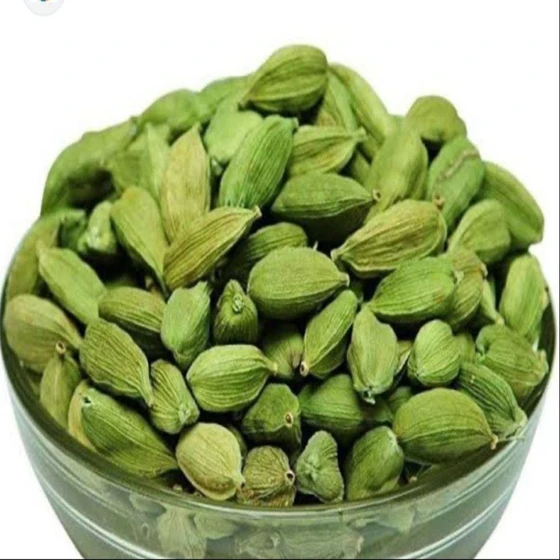 organic-natural-cardamom-2.webp