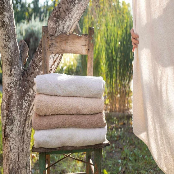 fluffy-towels-fabric-1.webp