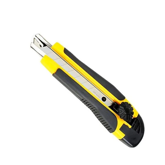 utility-knives-cutting-1.webp