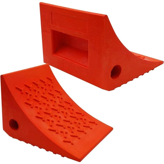 truck-wheel-chocks-2.webp