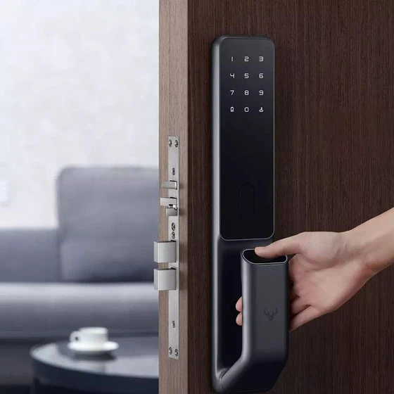 sliding-smart-lock-1.webp