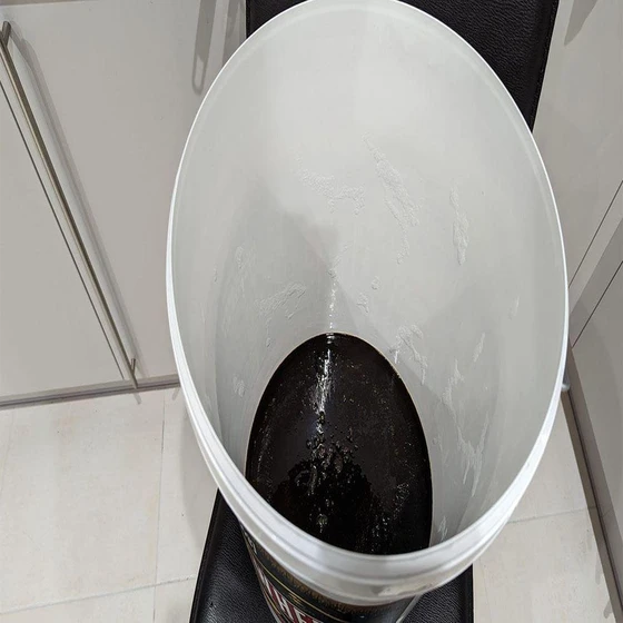 white-liquid-malt-extract-2.webp