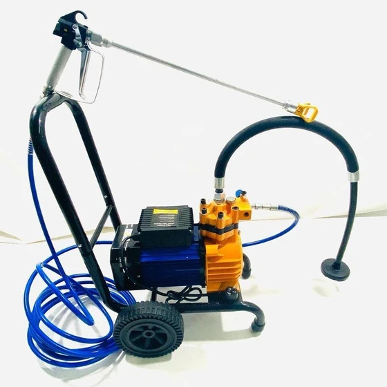 heavy-duty-paint-spray-machine-2.webp