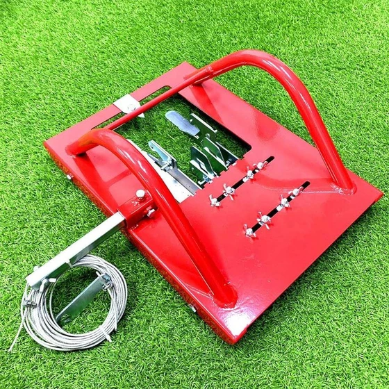 artificial-grass-cutter-2.webp