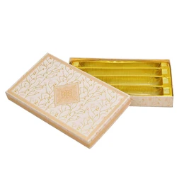 Golden Plastic Sweet box, Color, visually appealing