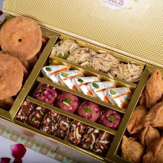 sweet-box-for-wedding-2.webp