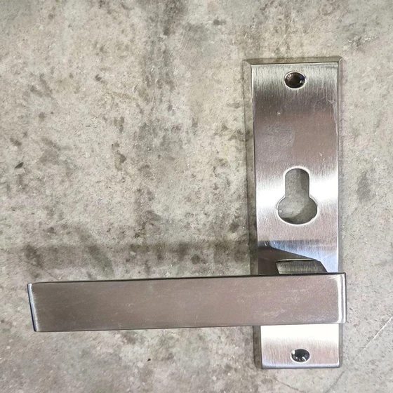 silver-door-handle-lock-2.webp