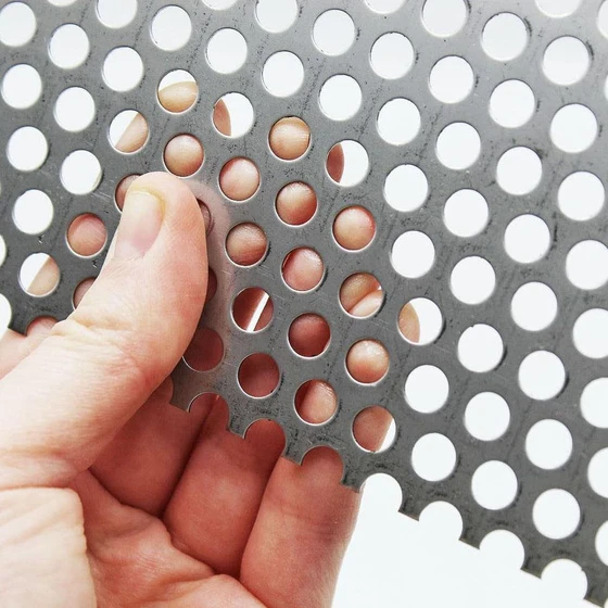 ss-304-perforated-sheet-2.webp