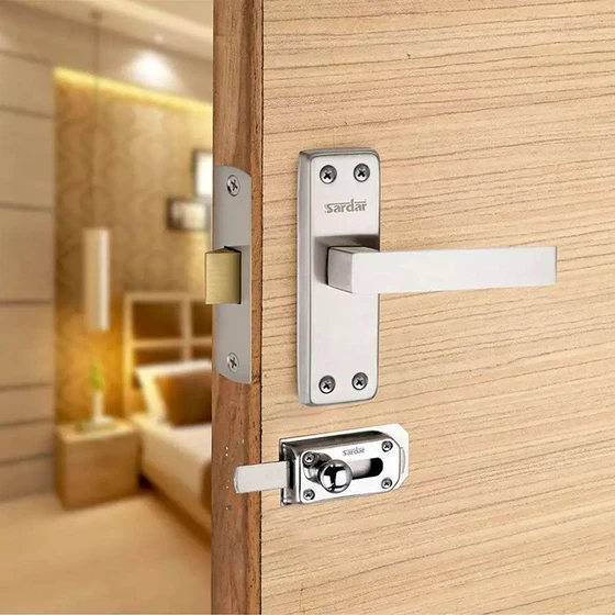handle-lock-door-2.webp