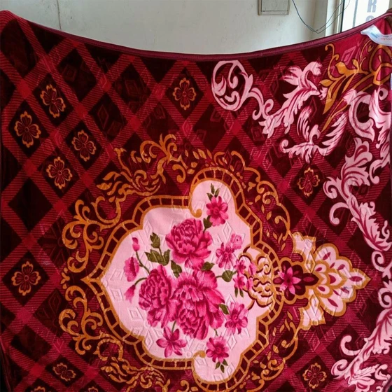 bsbr-multicolor-blankets-2.webp