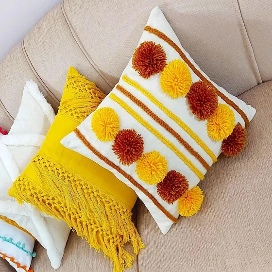 fany-yellow-cushion-2.webp