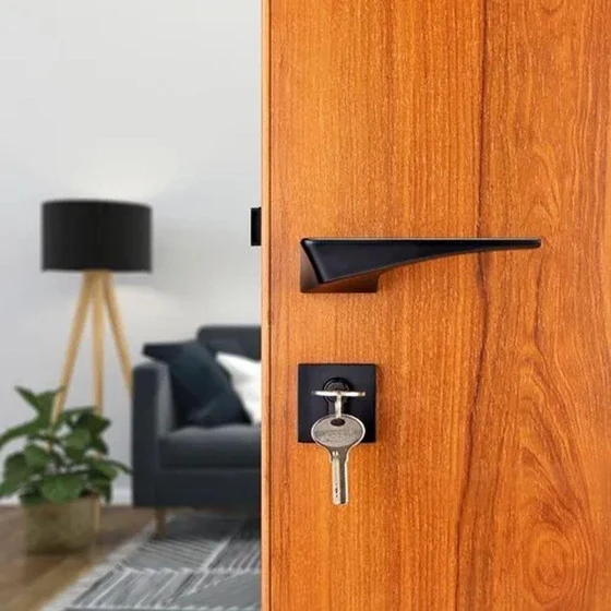 zinc-door-locks-2.webp