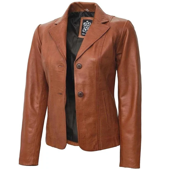 womens-leather-blazer-2.webp