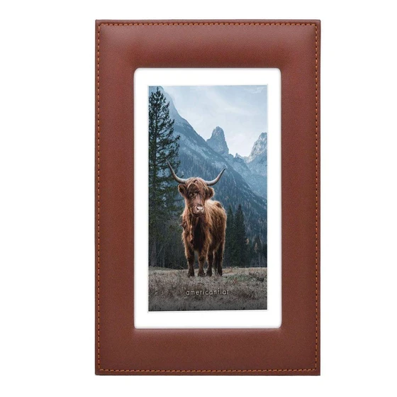 polished-leather-photo-frame-2.webp