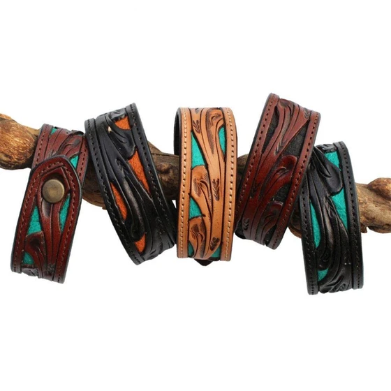 leather-cuff-bracelets-2.webp