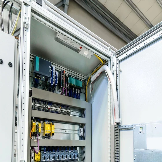 electric-enclosure-cabinet-2.webp