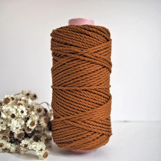 twine-twisted-brown-2.webp