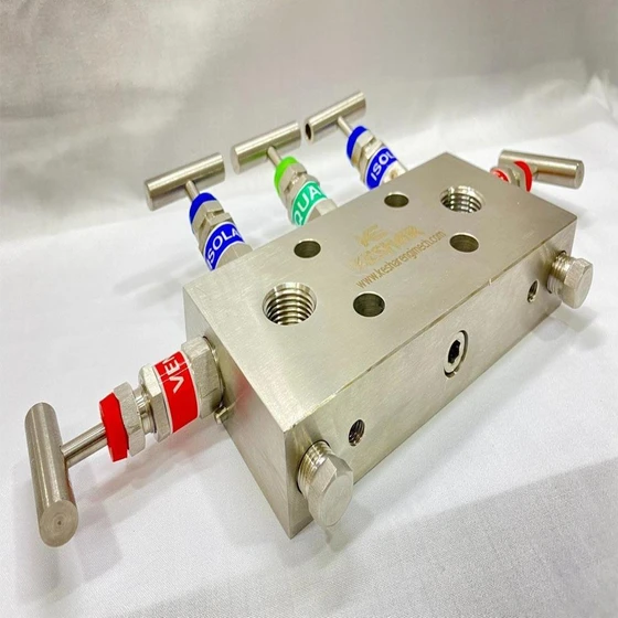 five-way-valve-manifold-2.webp