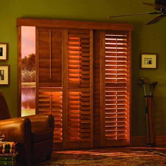 wood-interior-door-shutter-2.webp